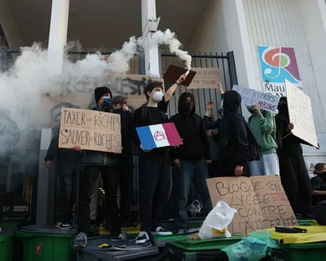 Recently Appointed France's Prime Minister Under Mounting Pressure as Countrywide Strikes Disrupt Education and Transport